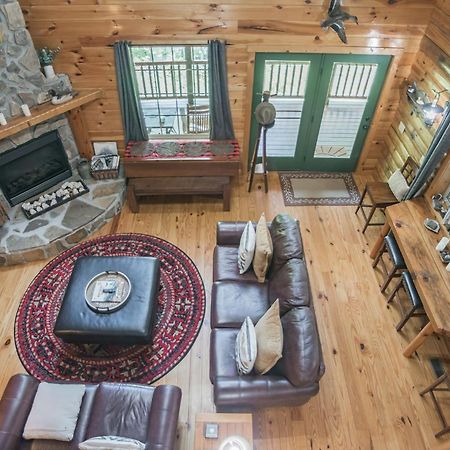 Tree Top Lodge - Gorgeous Lake Cabin With Hot Tub & Magnificent Views Of Forests And Mountains! Cabin Butler المظهر الخارجي الصورة