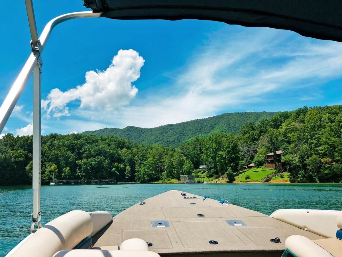 Tree Top Lodge - Gorgeous Lake Cabin With Hot Tub & Magnificent Views Of Forests And Mountains! Cabin Butler المظهر الخارجي الصورة