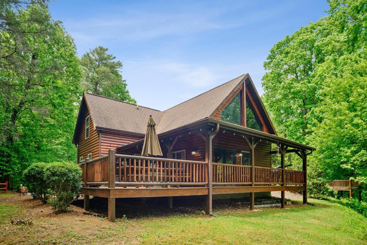 Tree Top Lodge - Gorgeous Lake Cabin With Hot Tub & Magnificent Views Of Forests And Mountains! Cabin Butler المظهر الخارجي الصورة