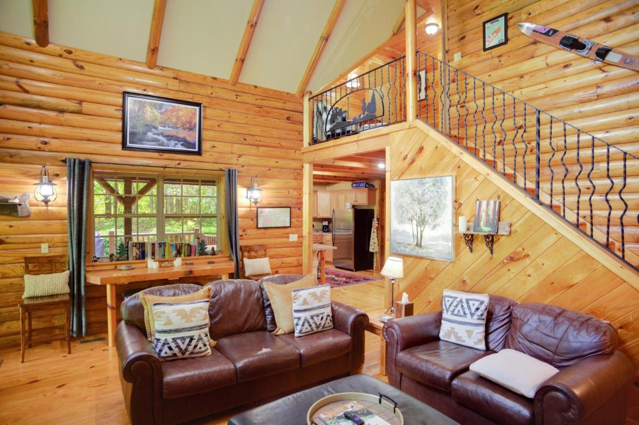 Tree Top Lodge - Gorgeous Lake Cabin With Hot Tub & Magnificent Views Of Forests And Mountains! Cabin Butler المظهر الخارجي الصورة