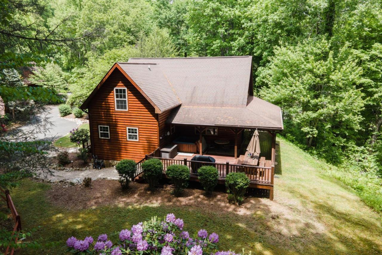 Tree Top Lodge - Gorgeous Lake Cabin With Hot Tub & Magnificent Views Of Forests And Mountains! Cabin Butler المظهر الخارجي الصورة