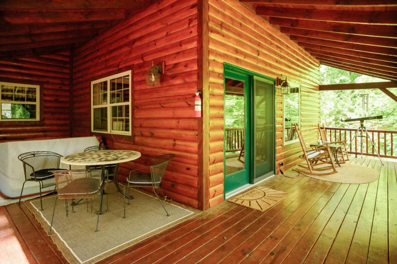 Tree Top Lodge - Gorgeous Lake Cabin With Hot Tub & Magnificent Views Of Forests And Mountains! Cabin Butler المظهر الخارجي الصورة